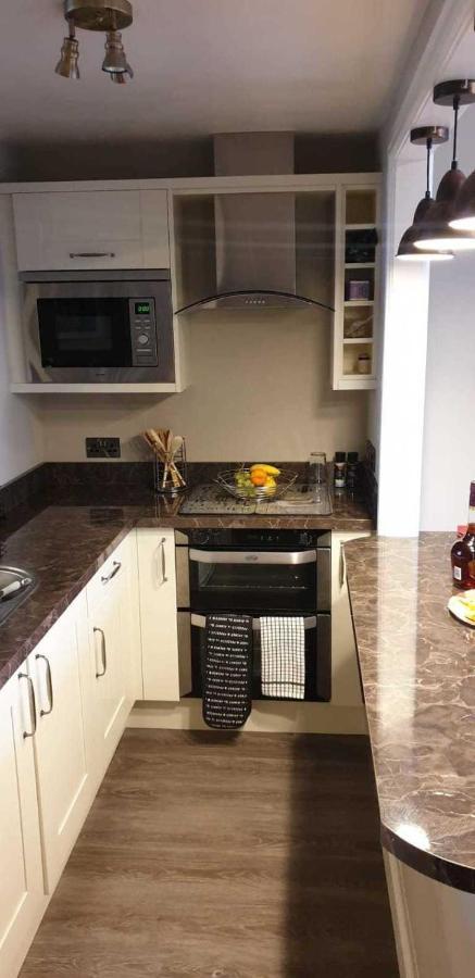 Seaview Paradise 1-Bed Apartment Бармут Екстериор снимка