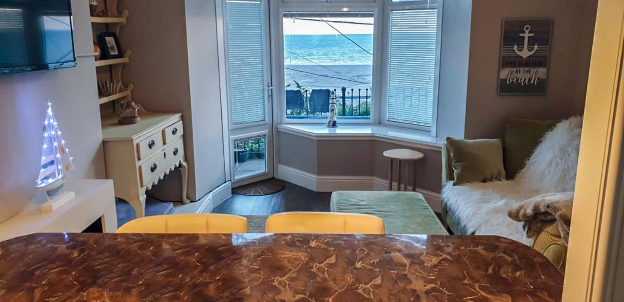 Seaview Paradise 1-Bed Apartment Бармут Екстериор снимка